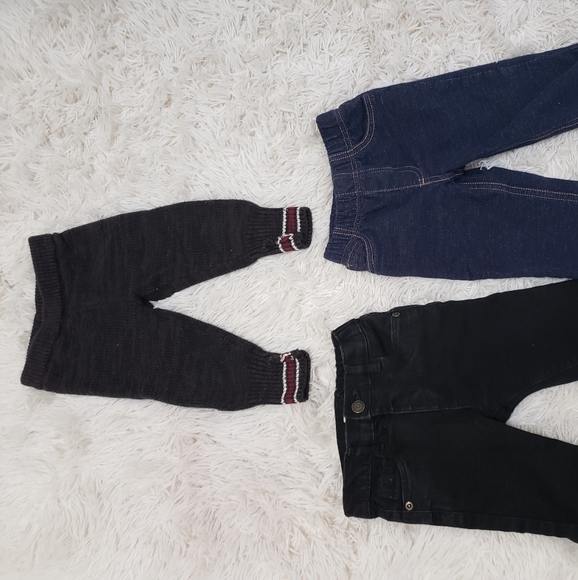 2 jeans and 1 regular pants - Picture 1 of 4